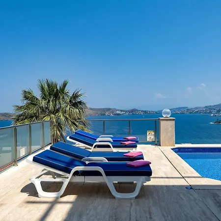 With Pool And Sea View In Yalikavak Bd4148 וילה