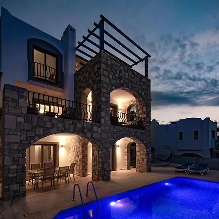 With Pool And Sea View In Yalikavak Bd4148 וילה בודרום