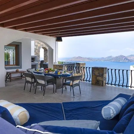With Pool And Sea View In Yalikavak Bd4148 וילה *
