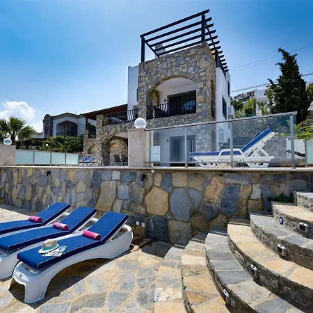 With Pool And Sea View In Yalikavak Bd4148 בודרום