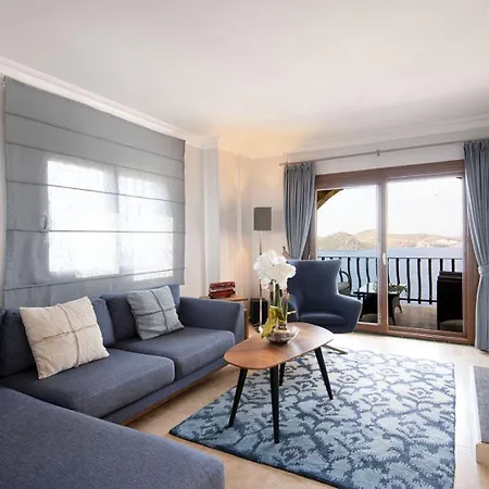 With Pool And Sea View In Yalikavak Bd4148 וילה